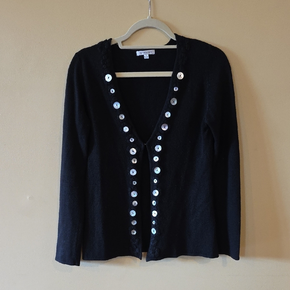 Harve Benard Cardigan Sweater Black Knit Long Sleeve V-neck EUC Size Small